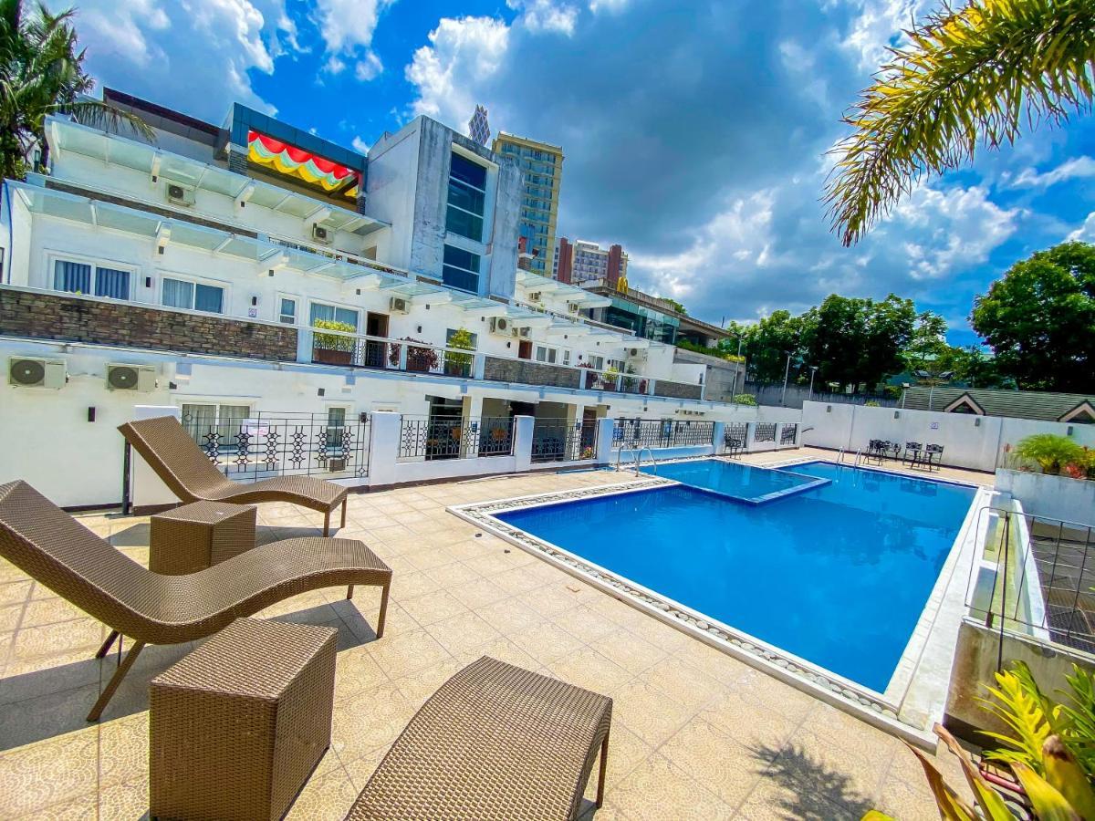 Tagaytay Hotel Sixb تاجيتاي المظهر الخارجي الصورة
